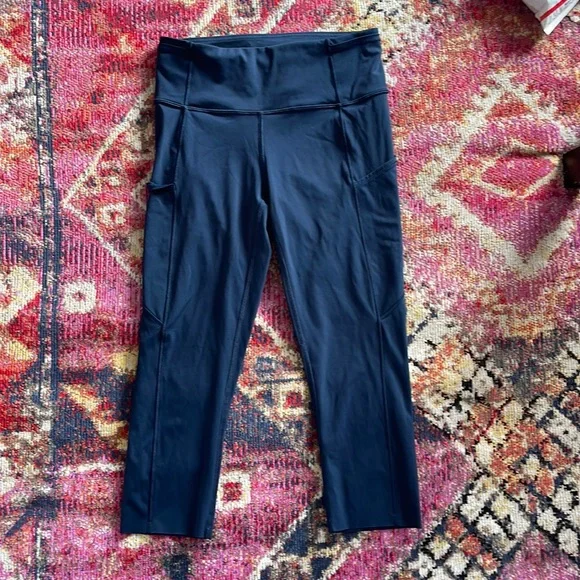 Lululemon Fast & Free Crop II 19” Non-Reflective In True Navy Size 6 - Picture 5 of 11